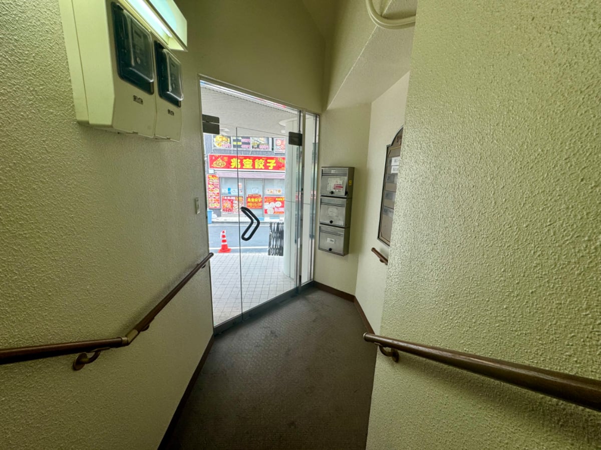 v20241008174054/fresh/building/J00100369181_11