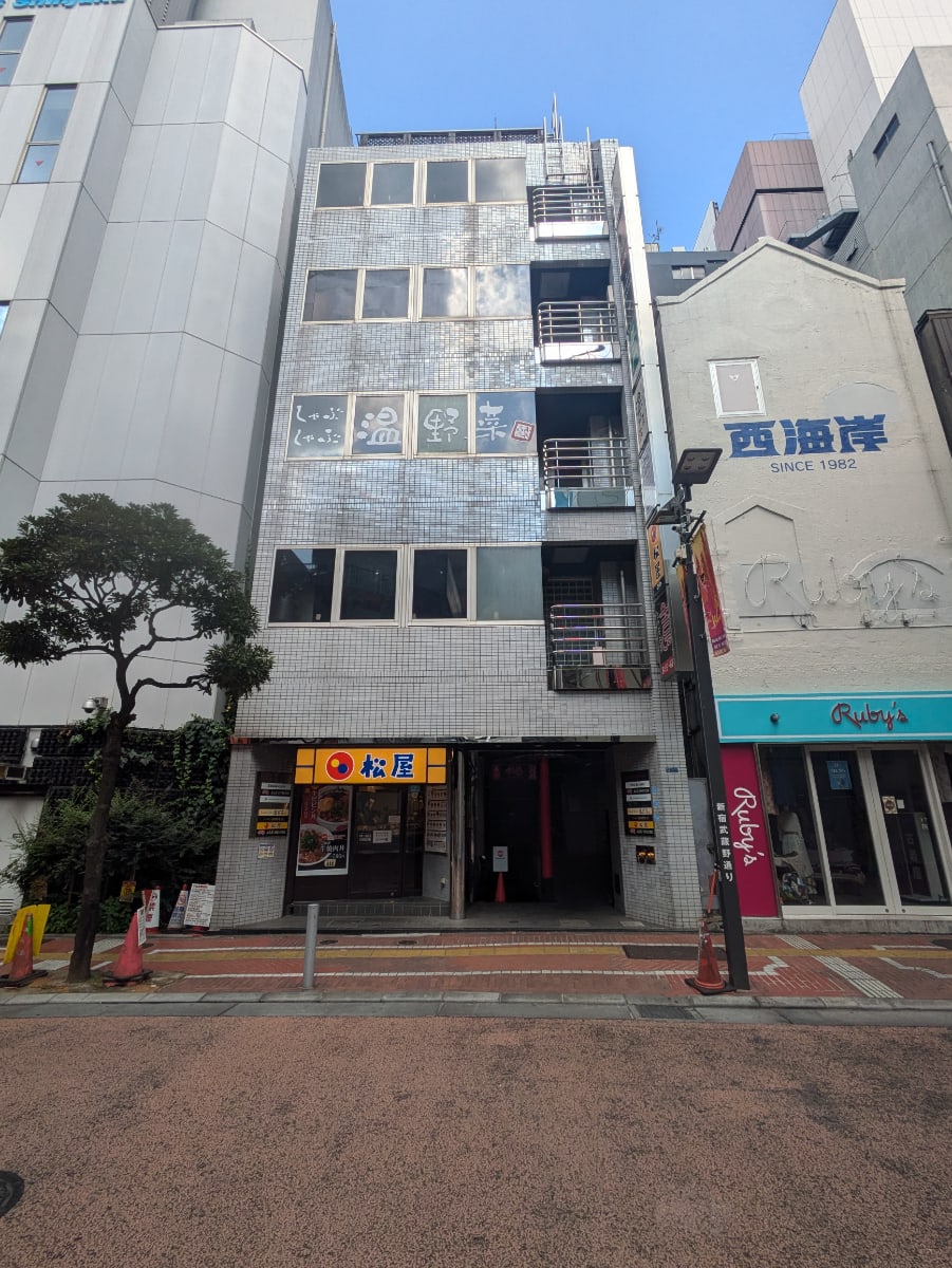 v20241009174102/fresh/building/J00100361127_10