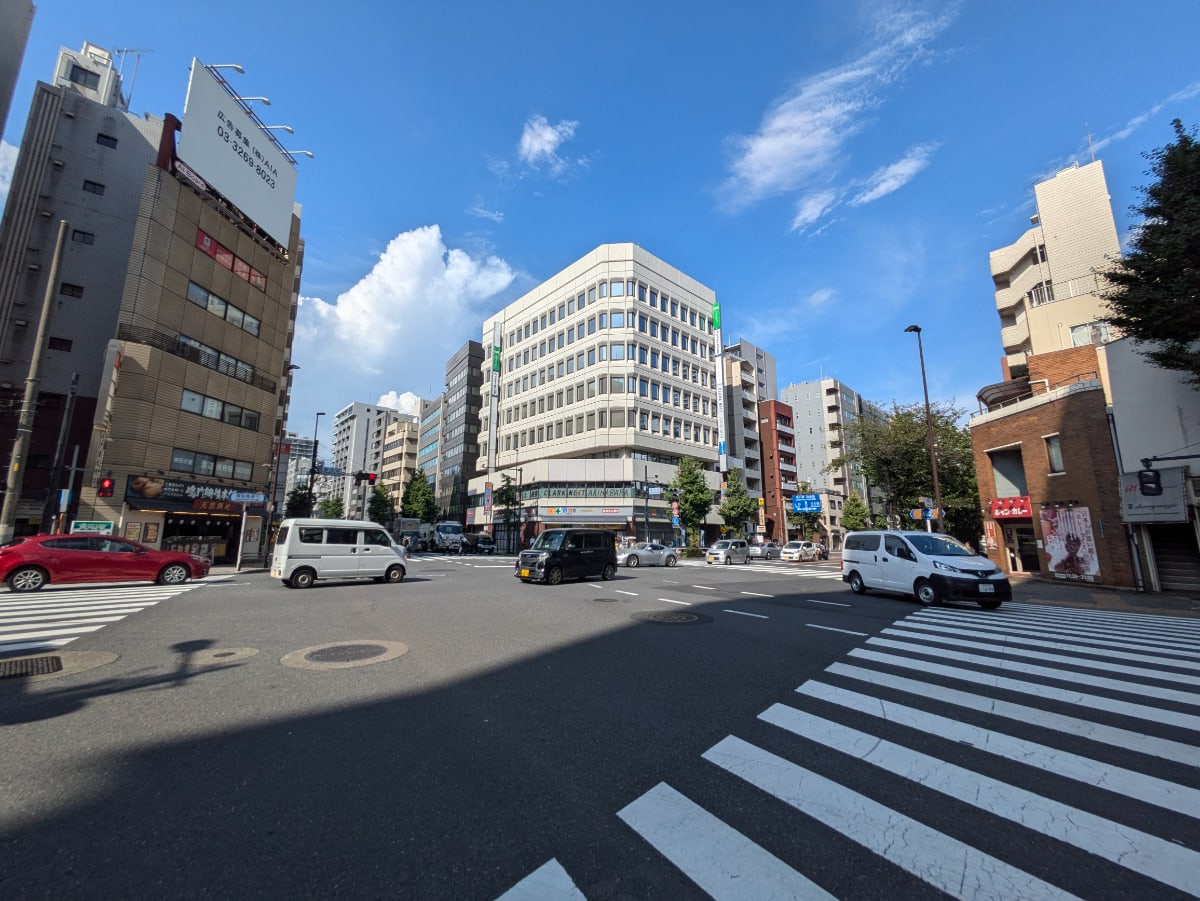 v20241009174102/fresh/building/J00100365369_10