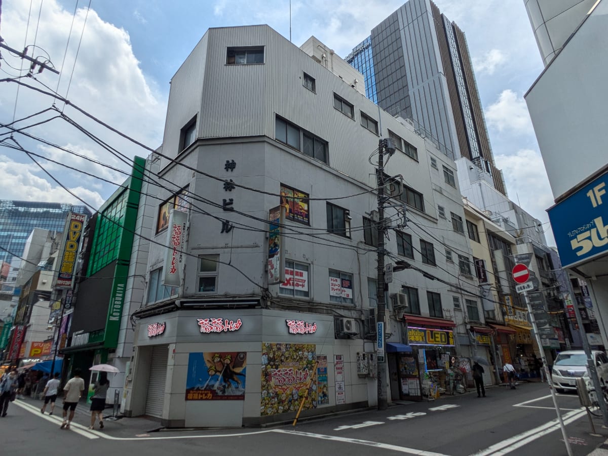 v20241010174100/fresh/building/J00100369655_1