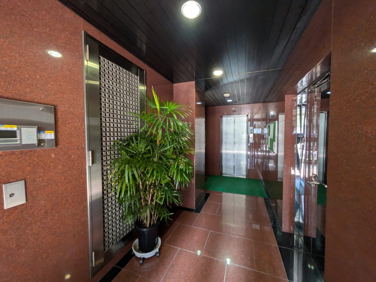 v20241010174100/fresh/building/J00100381743_4