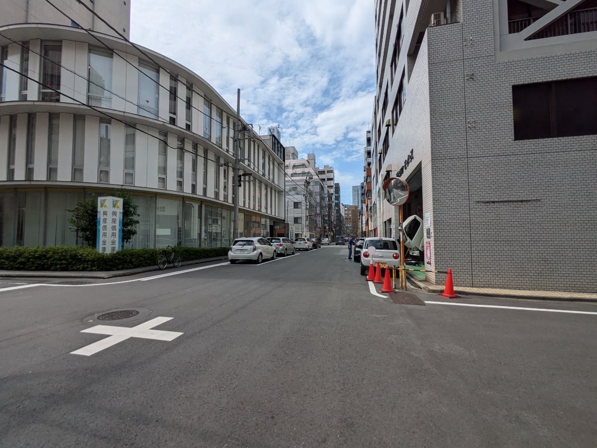 v20241016174053/fresh/building/J00100360458_2