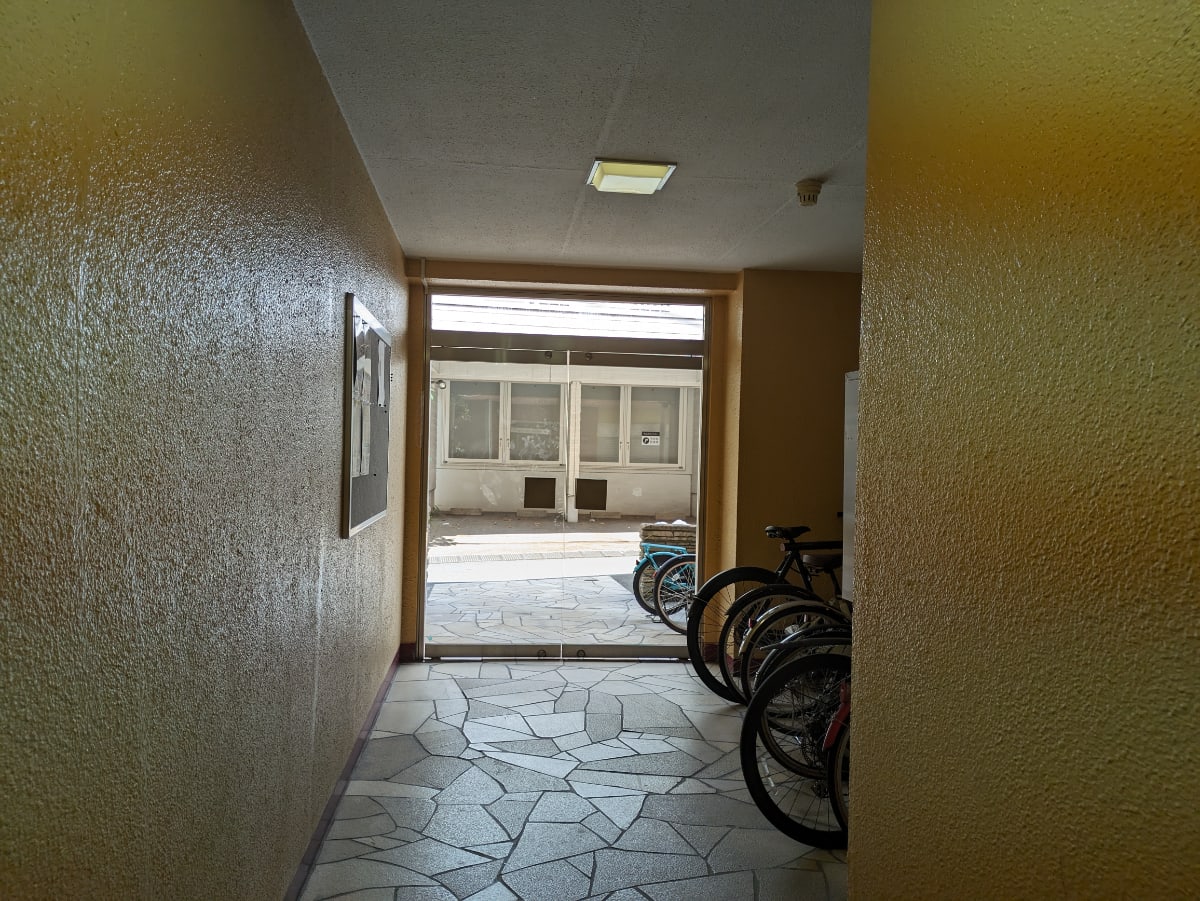 v20241021174107/fresh/building/J00100356582_65