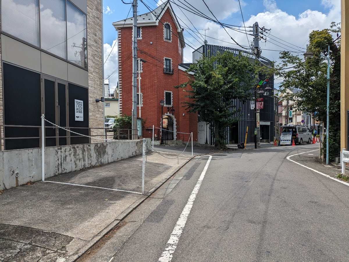 v20241021174107/fresh/building/J00100402765_12