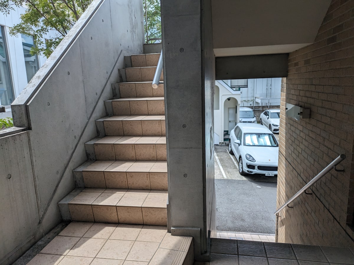 v20241021174107/fresh/building/J00100402765_9