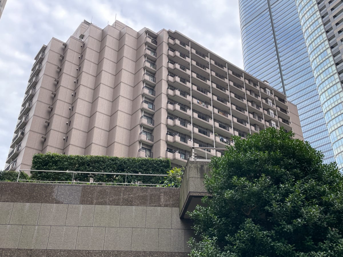 v20241022174104/fresh/building/J00100357018_7
