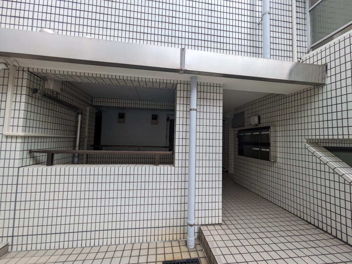 v20241022174104/fresh/building/J00100365890_12