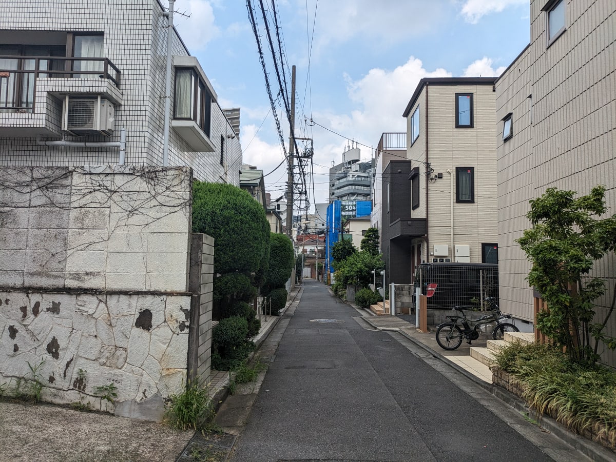 v20241022174104/fresh/building/J00100365890_9