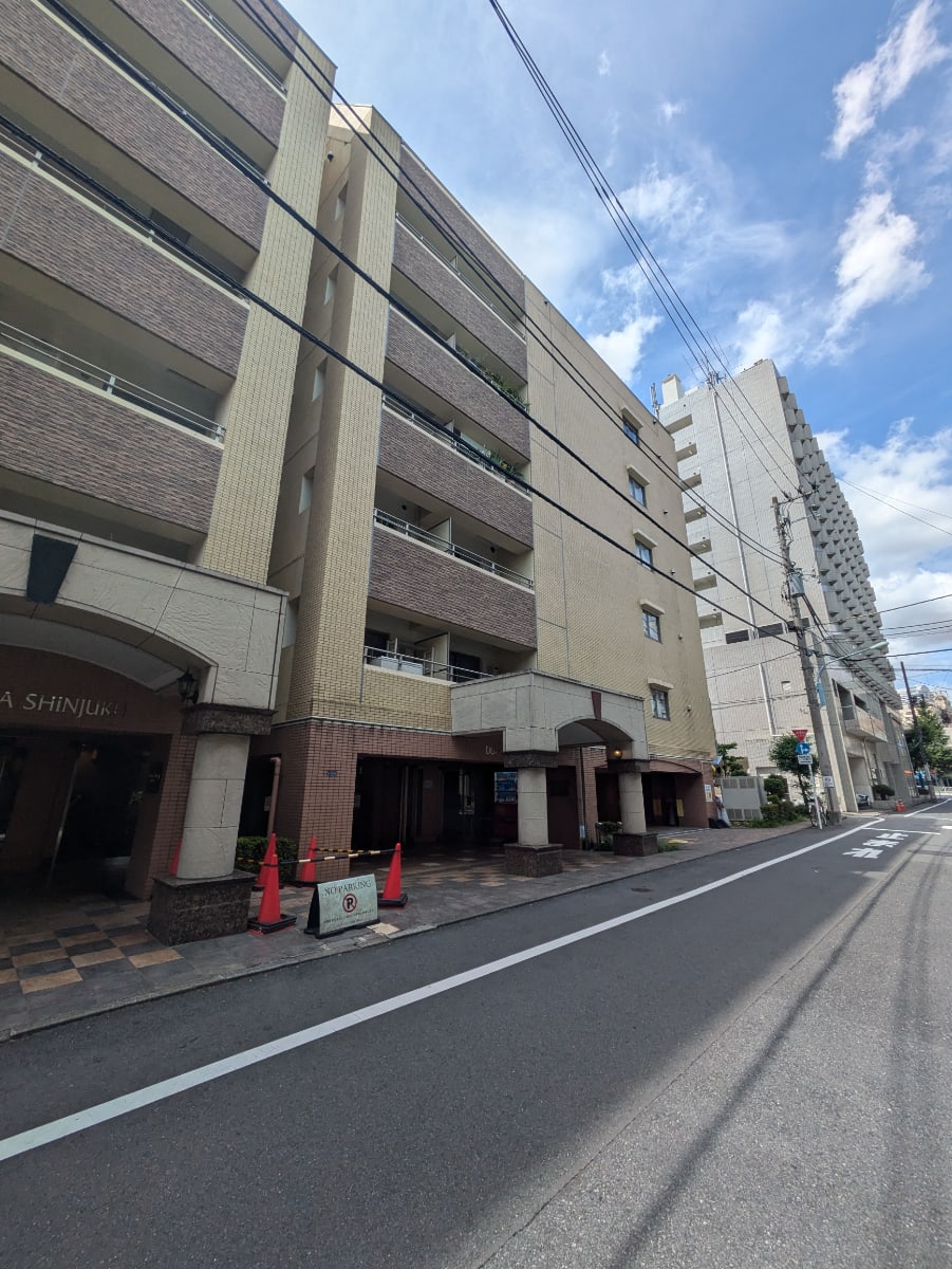 v20241022174104/fresh/building/J00100368332_5