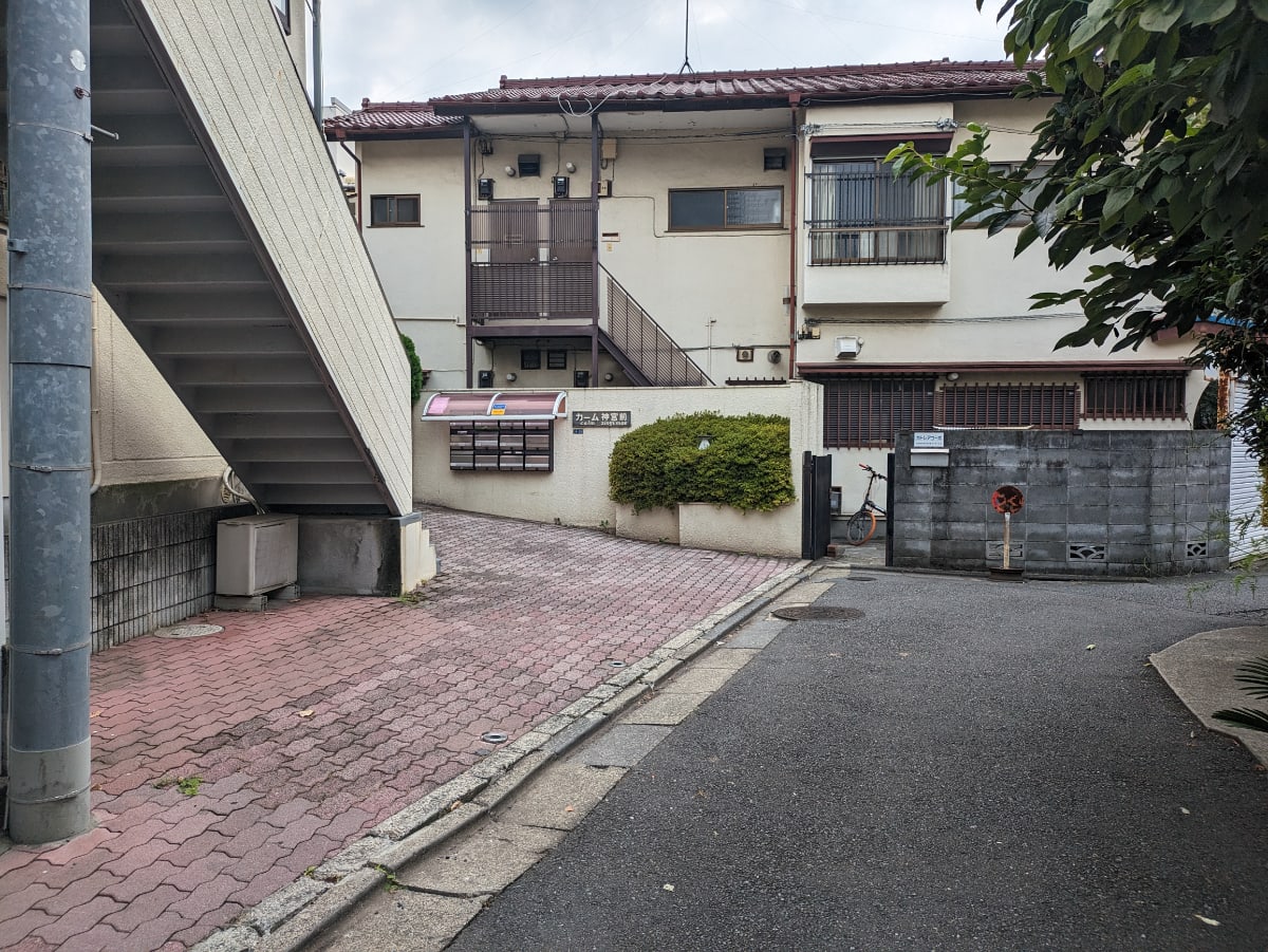 v20241022174104/fresh/building/J00100369175_8