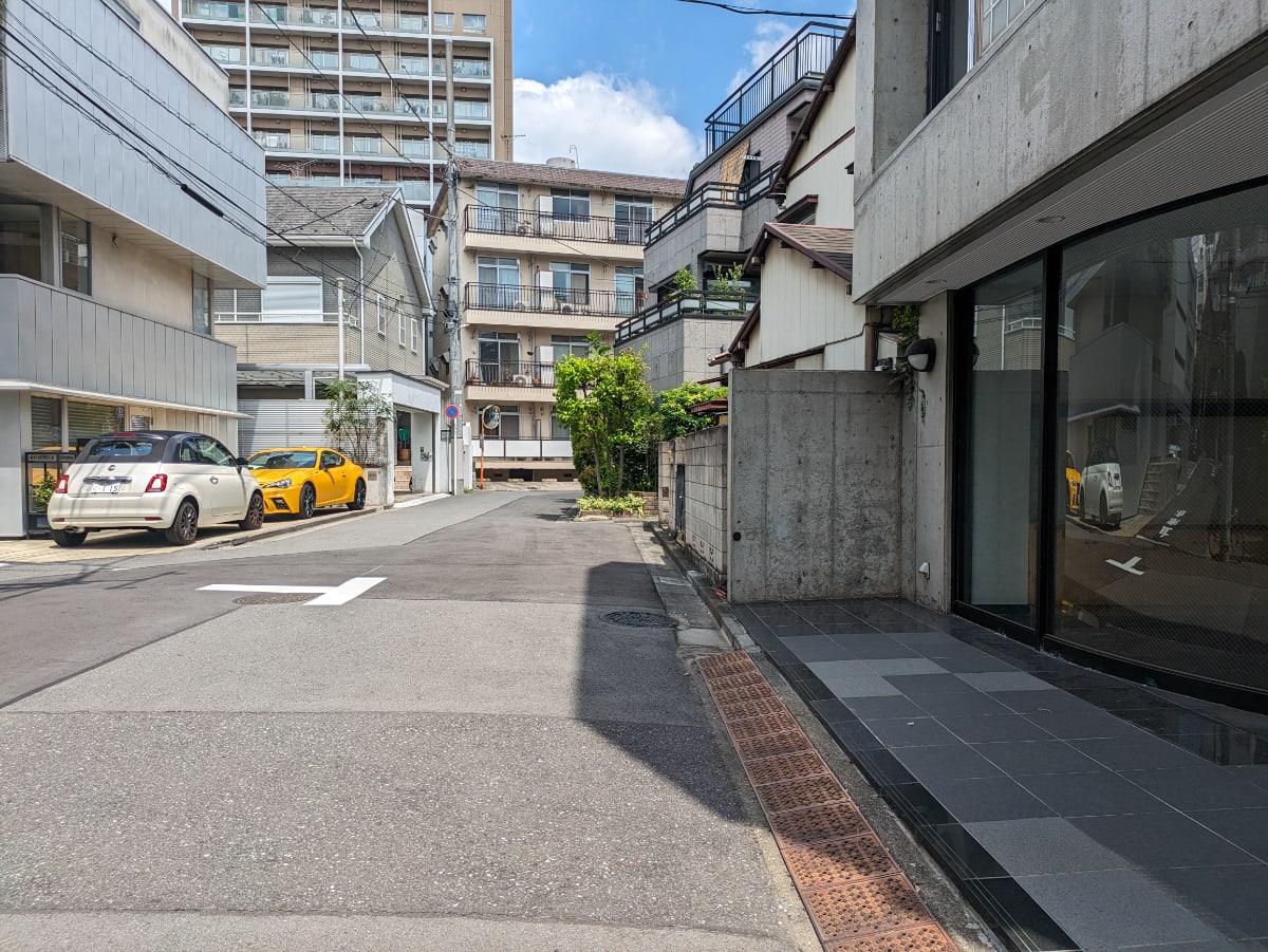 v20241028174052/fresh/building/J00100364082_10