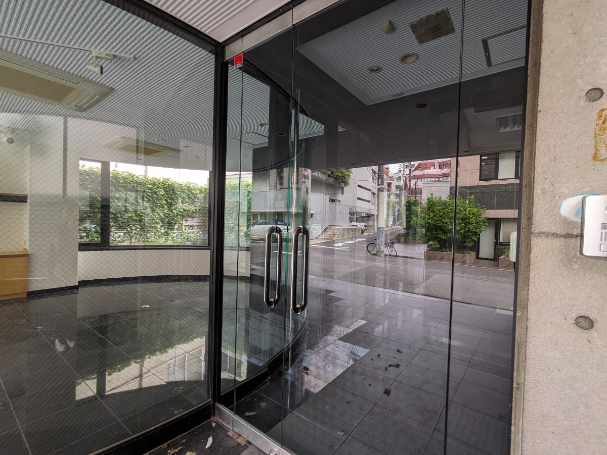 v20241028174052/fresh/building/J00100364082_7