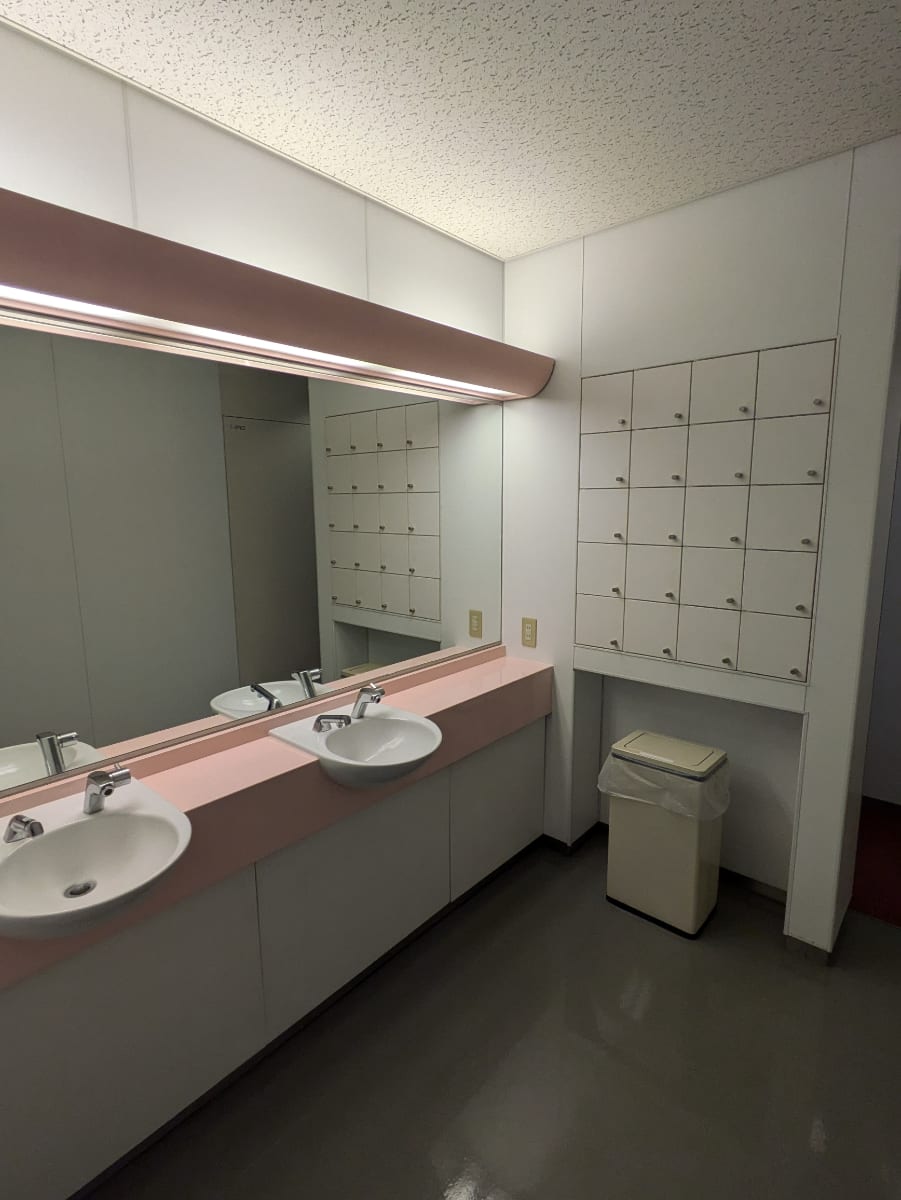 v20241029181443/fresh/room/H00102749880_18