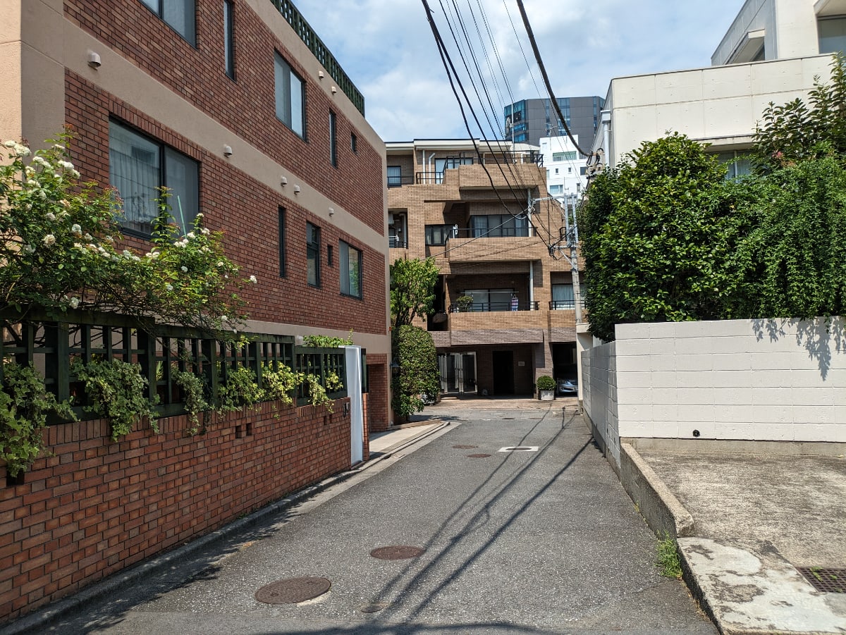 v20241030174108/fresh/building/J00100357491_12