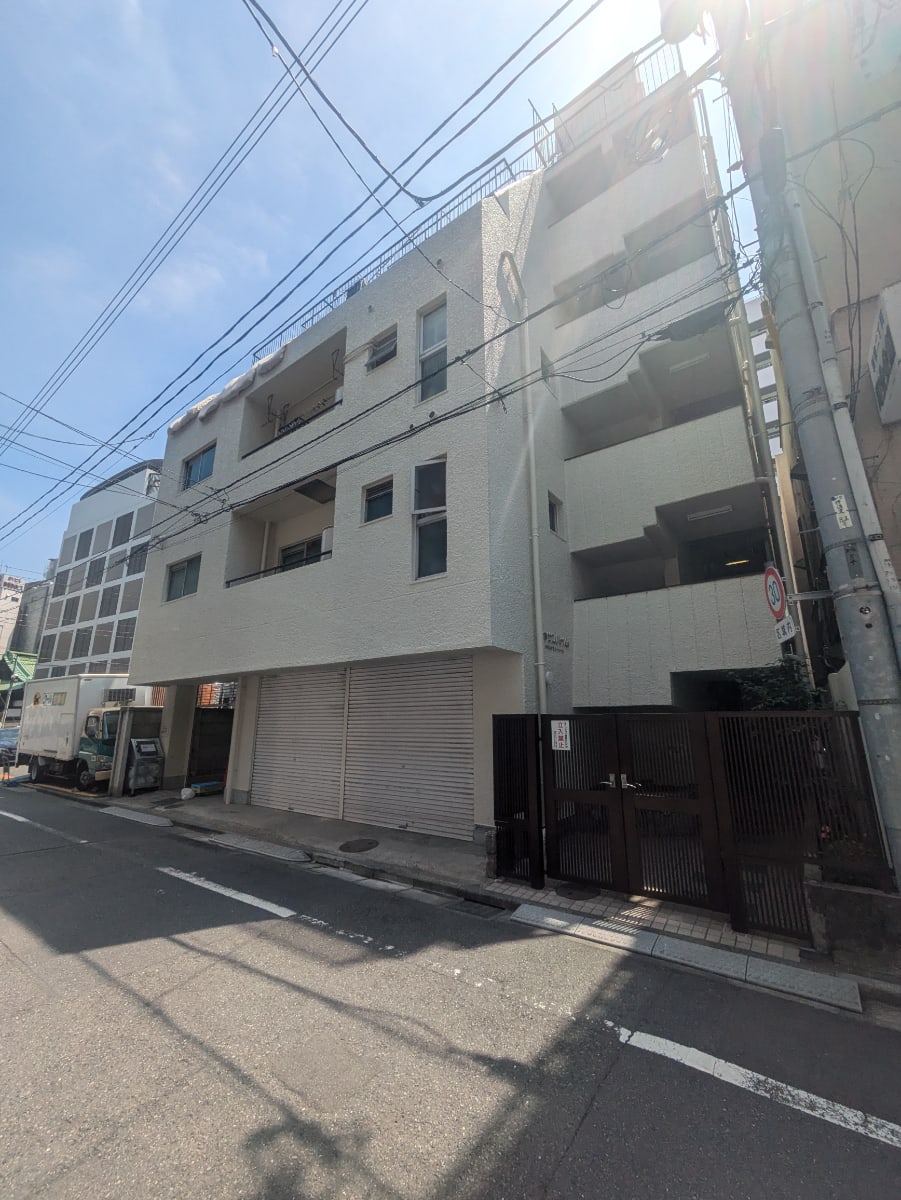 v20241113174104/fresh/building/J00100356871_8