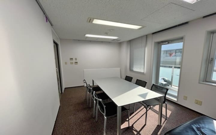 v20241115181437/fresh/room/H00103055736_20