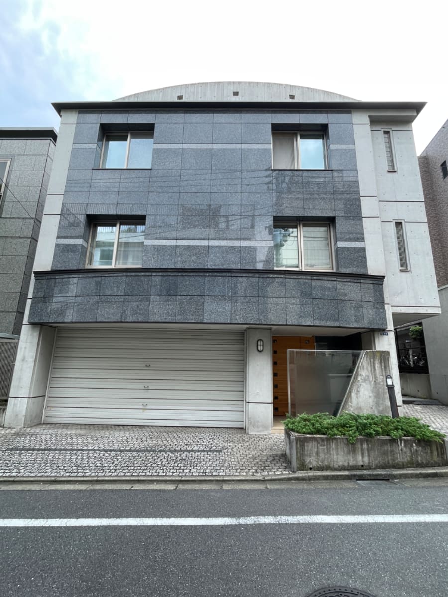 v20241120174113/fresh/building/J00100358308_1