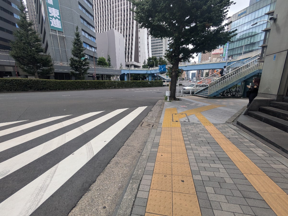v20241120174114/fresh/building/J00100356777_13