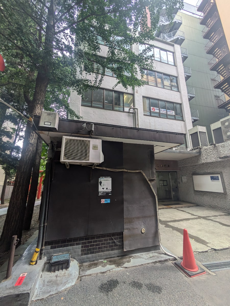 v20241120174114/fresh/building/J00100356857_11