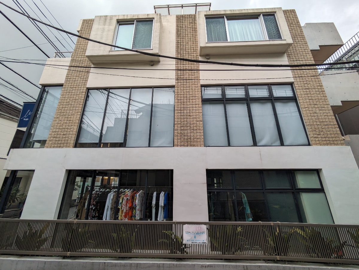 v20241120174114/fresh/building/J00100361789_11