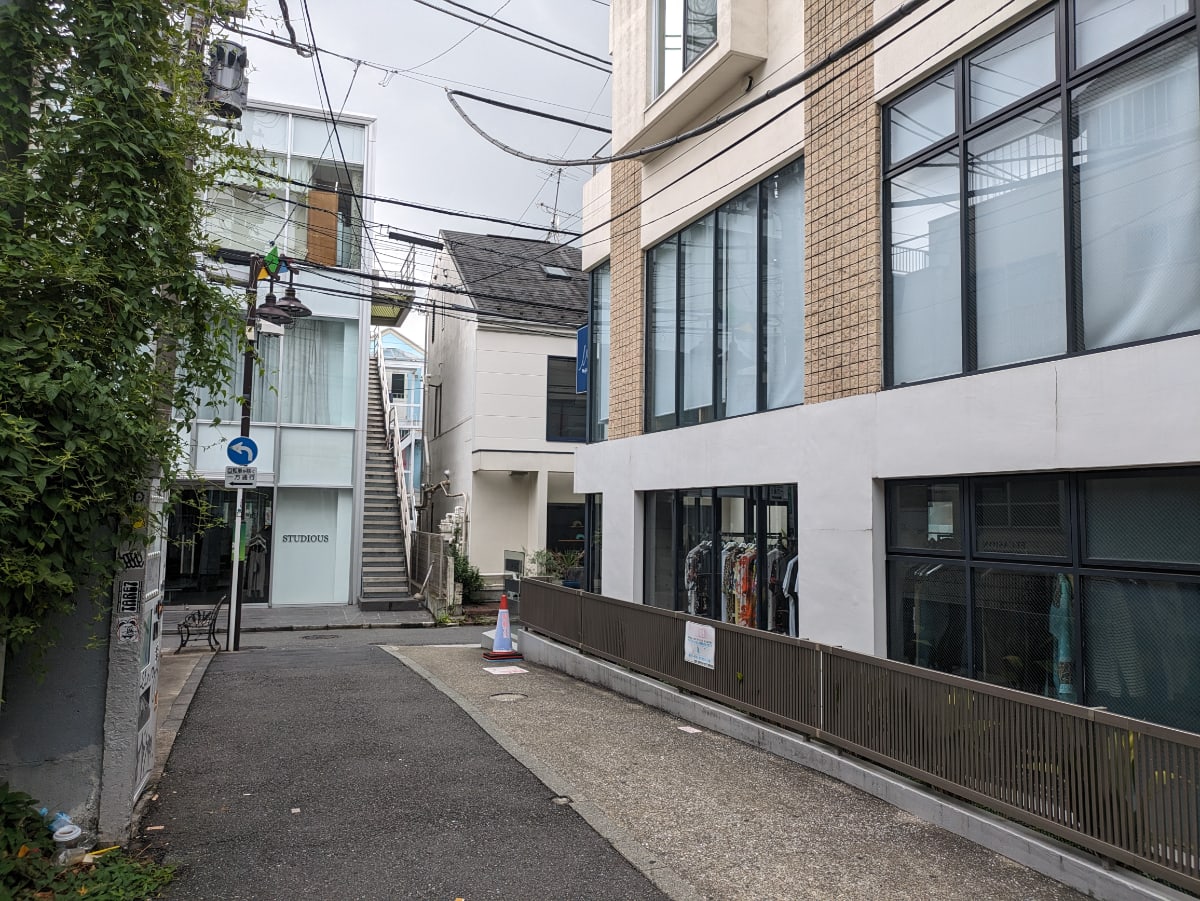 v20241120174114/fresh/building/J00100361789_12