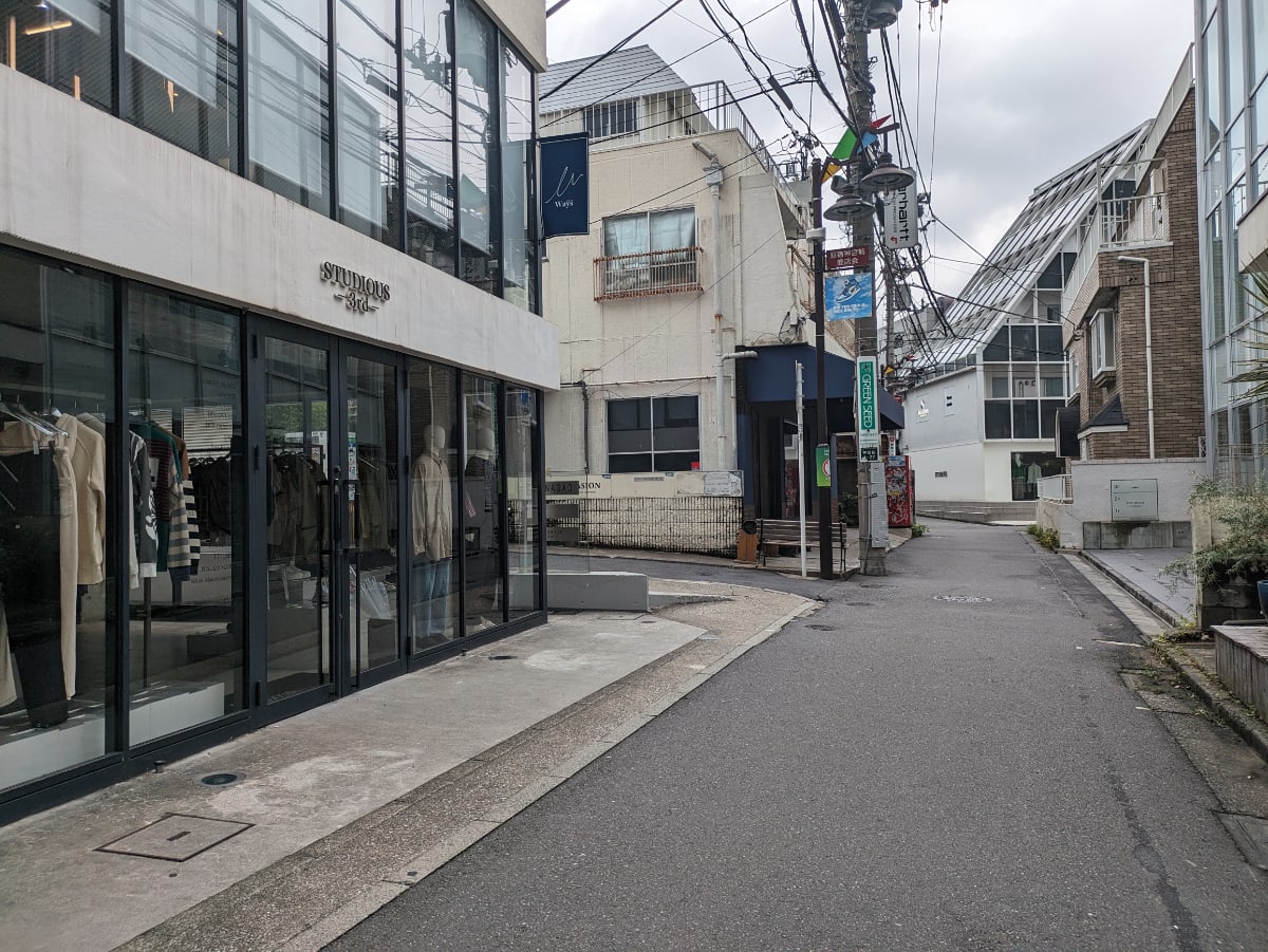 v20241120174114/fresh/building/J00100361789_8