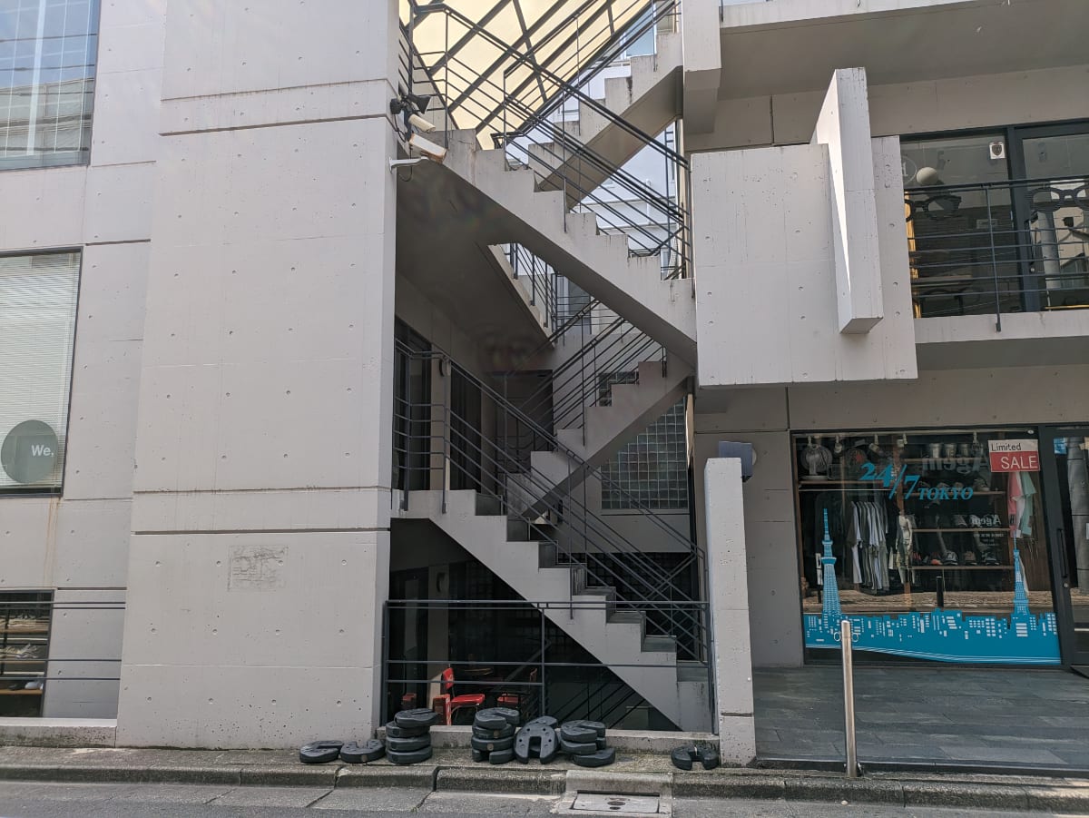 v20241120174114/fresh/building/J00100364492_3