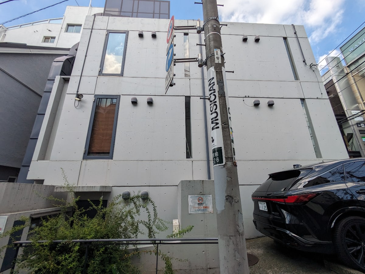 v20241120174114/fresh/building/J00100364492_7