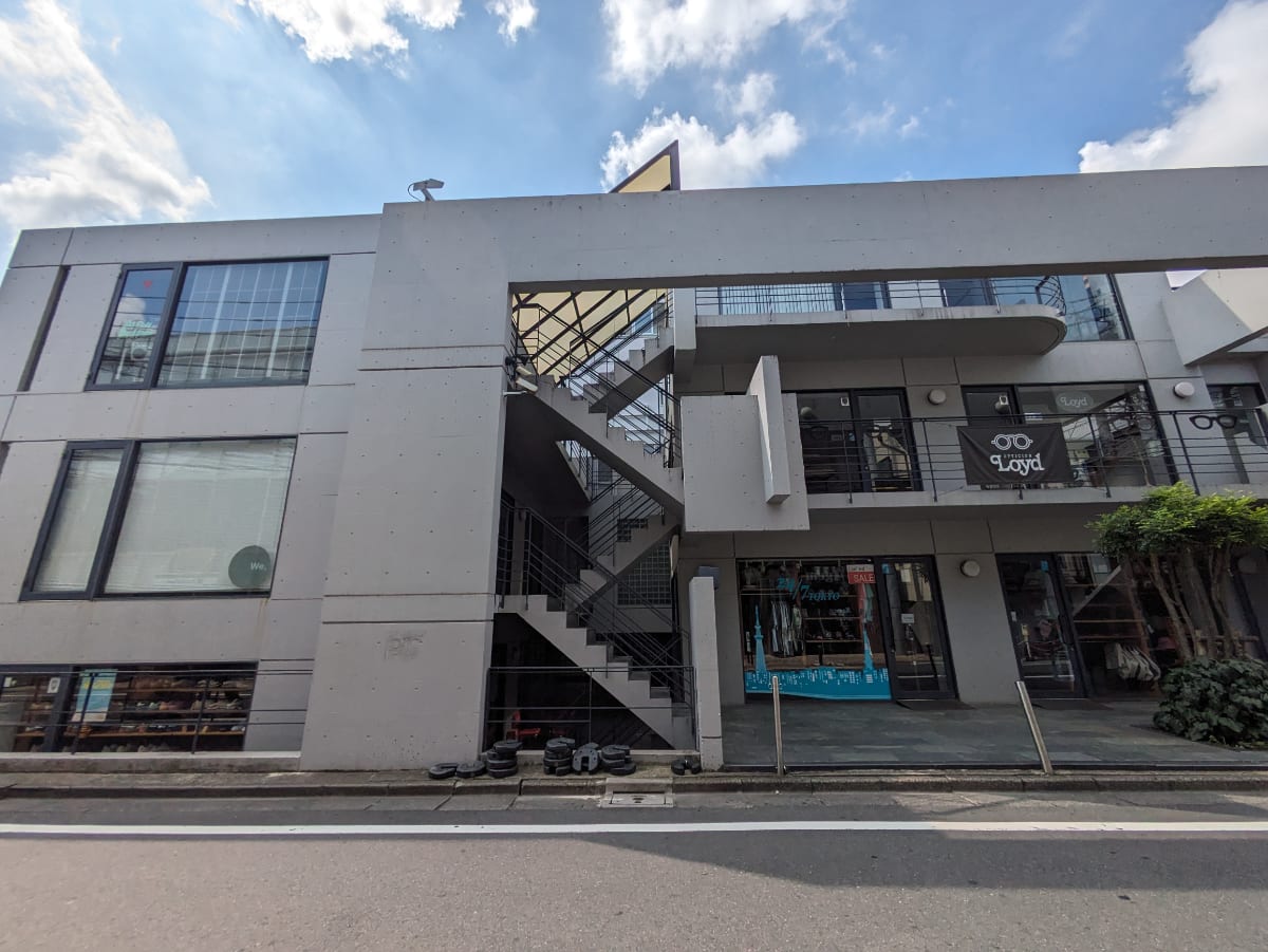 v20241120174114/fresh/building/J00100364492_9