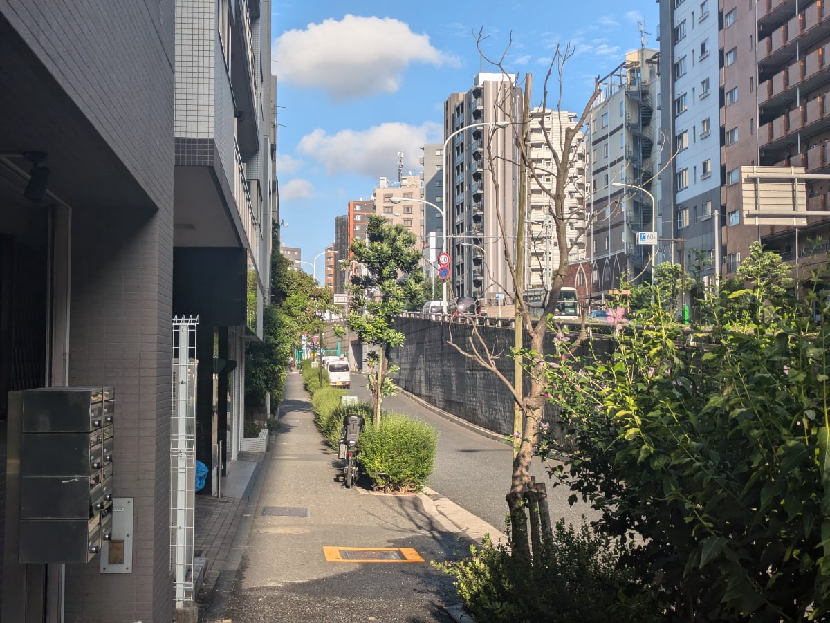 v20241120174114/fresh/building/J00100366558_2