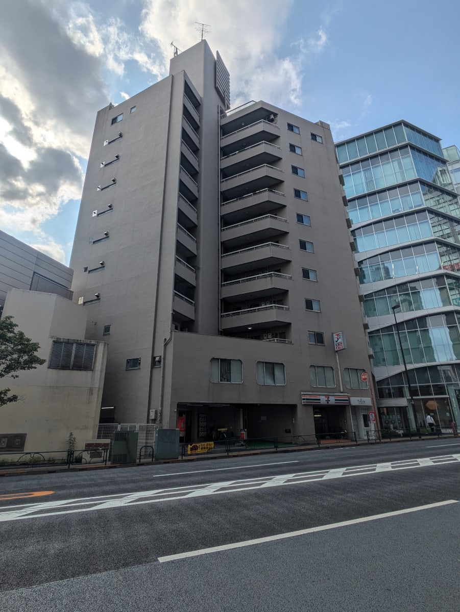 v20241120174114/fresh/building/J00100366692_19
