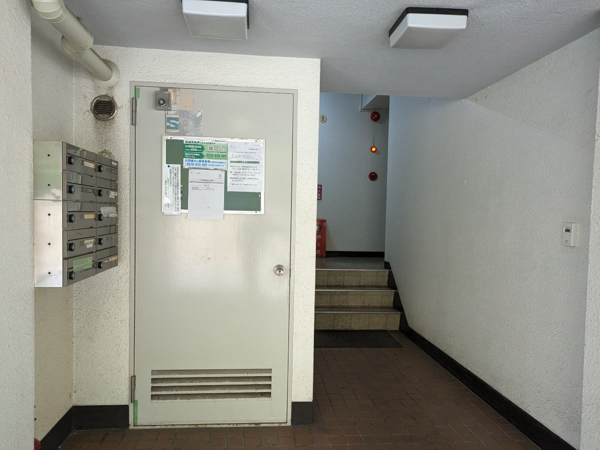 v20241127174058/fresh/building/J00100356591_12