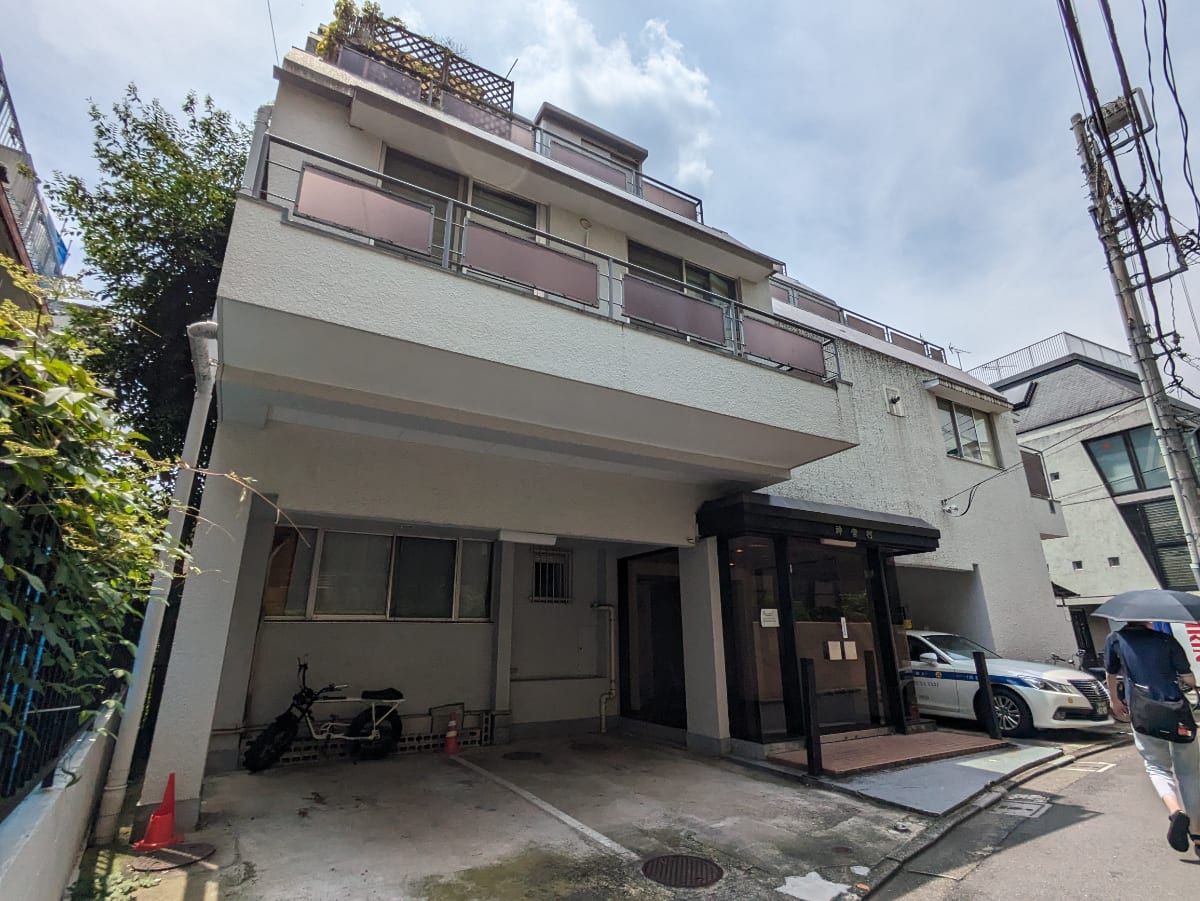 v20241127174058/fresh/building/J00100356591_5