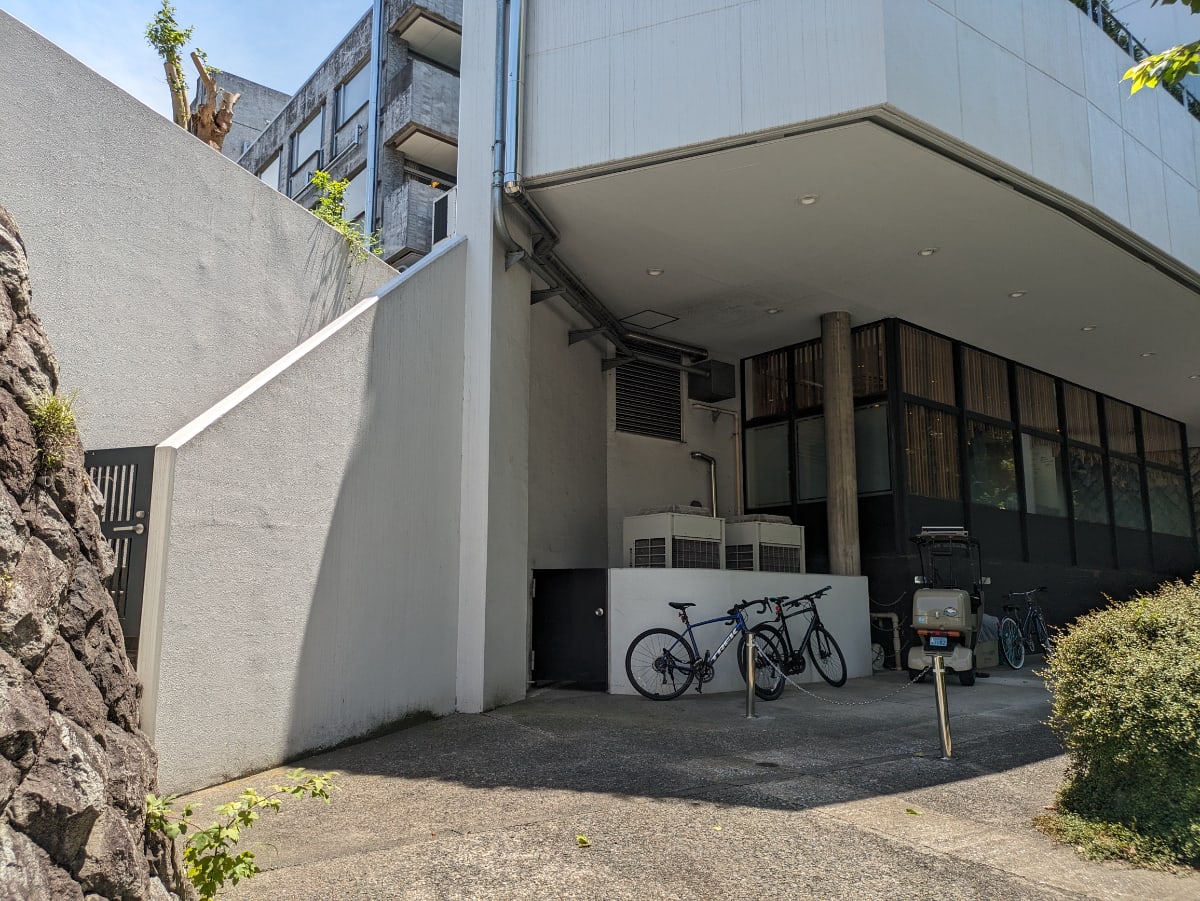 v20241127174058/fresh/building/J00100367640_10