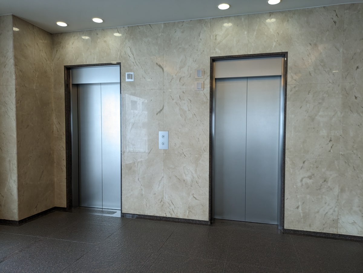 v20241127174058/fresh/building/J00100368926_4