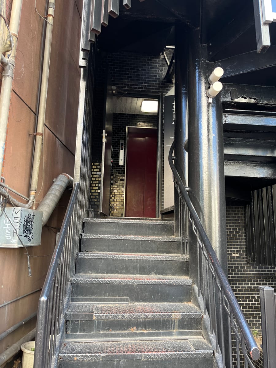 v20241127174058/fresh/building/J00100369875_3