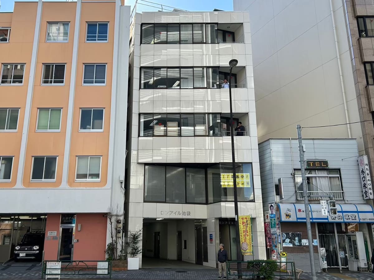 v20241128174053/fresh/building/J00100363036_1