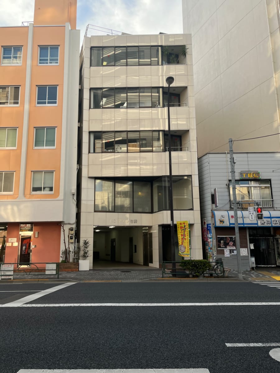 v20241128174054/fresh/building/J00100363036_9