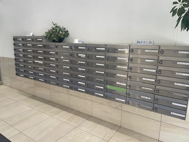 v20241206174107/fresh/building/J00100367074_10