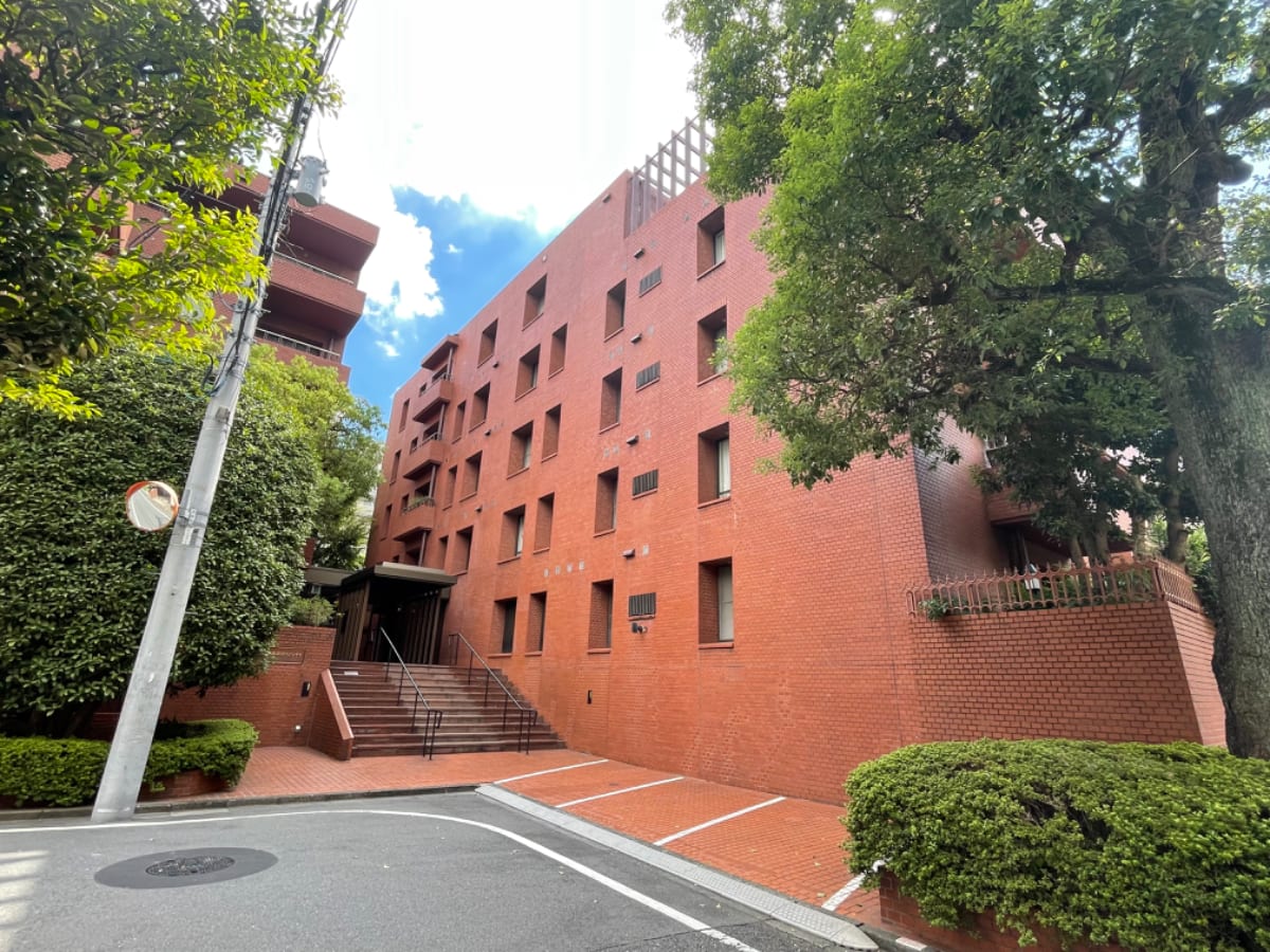 v20241206174107/fresh/building/J00100369152_6