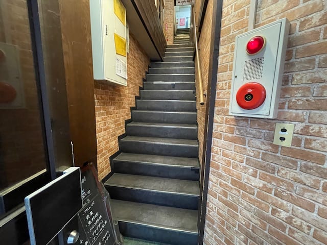 v20241206174107/fresh/building/J00100388619_4