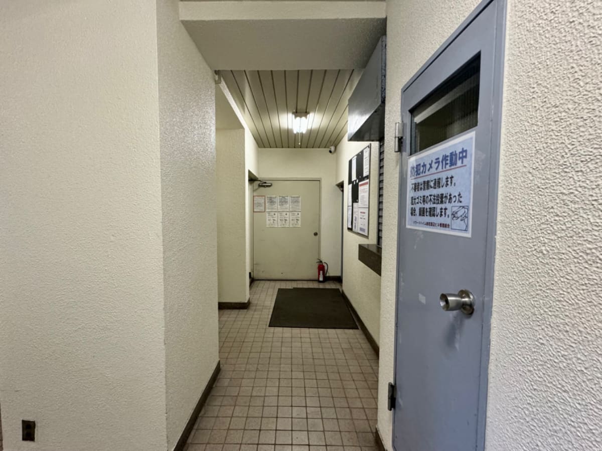 v20241212174100/fresh/building/J00100366752_6