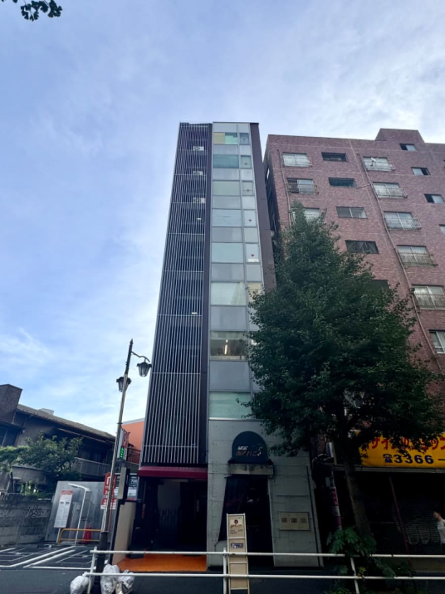 v20241212174100/fresh/building/J00100370317_1