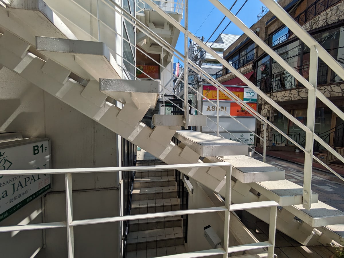 v20241213174104/fresh/building/J00100366310_13