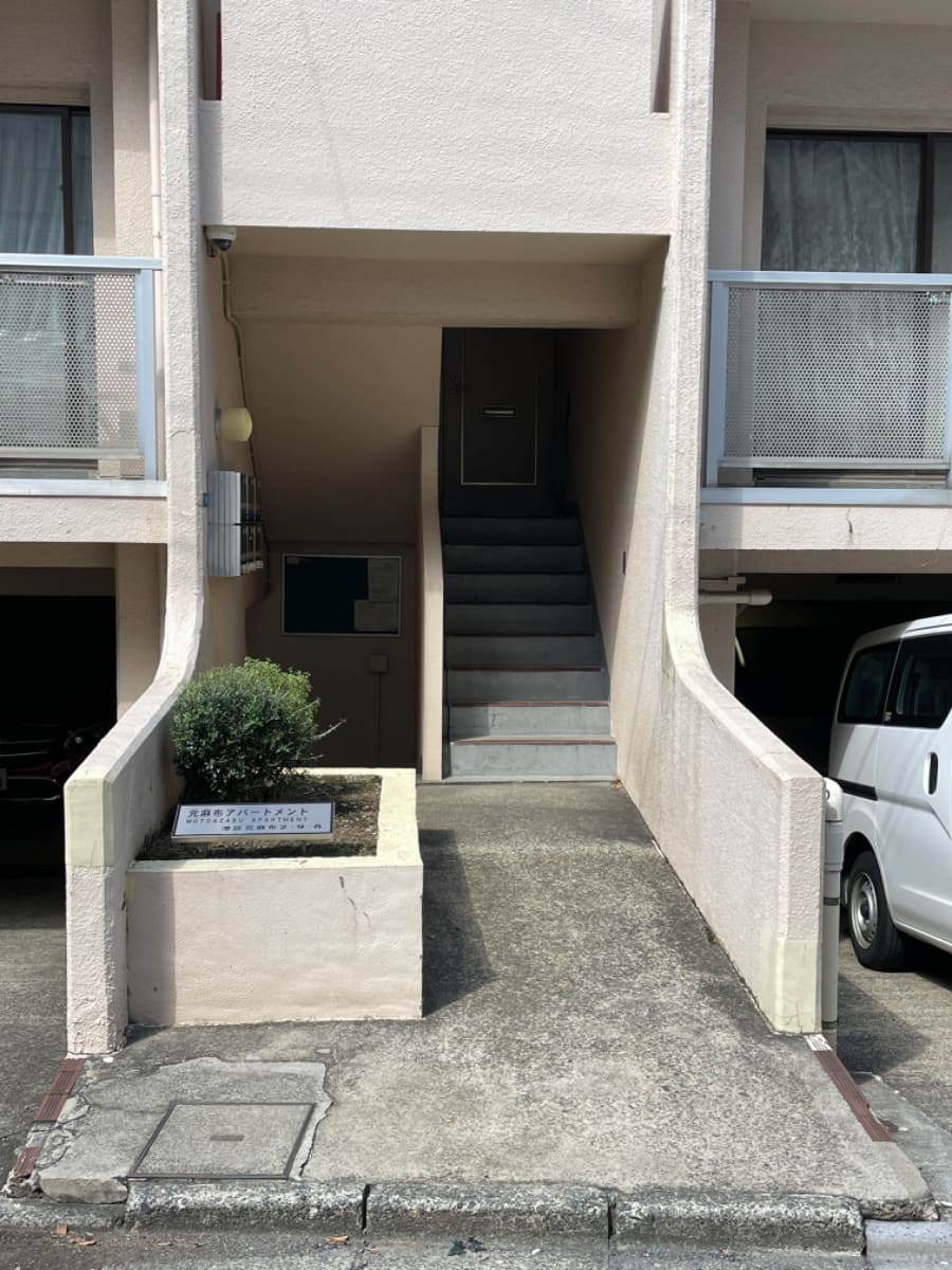 v20241216174059/fresh/building/J00100366328_4