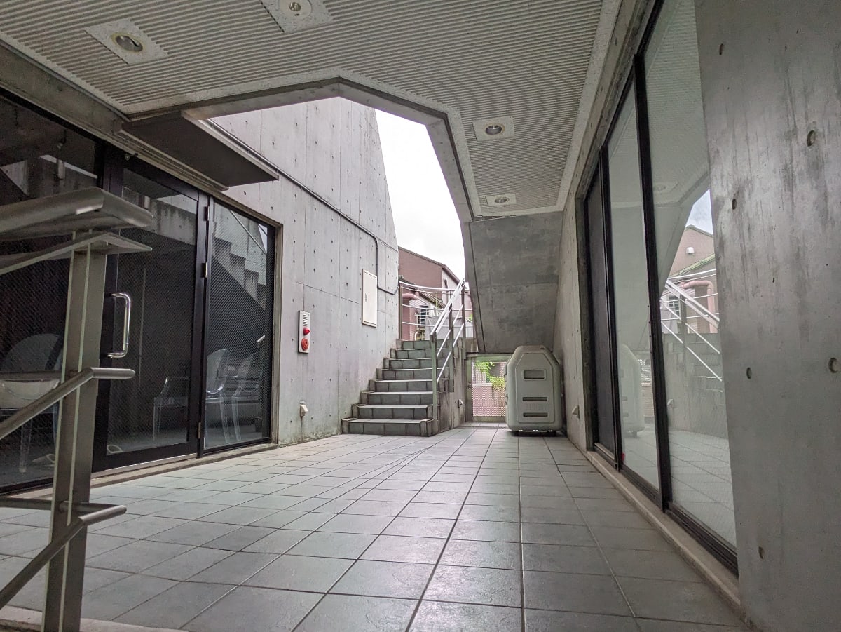 v20241221174033/fresh/building/J00100358108_15