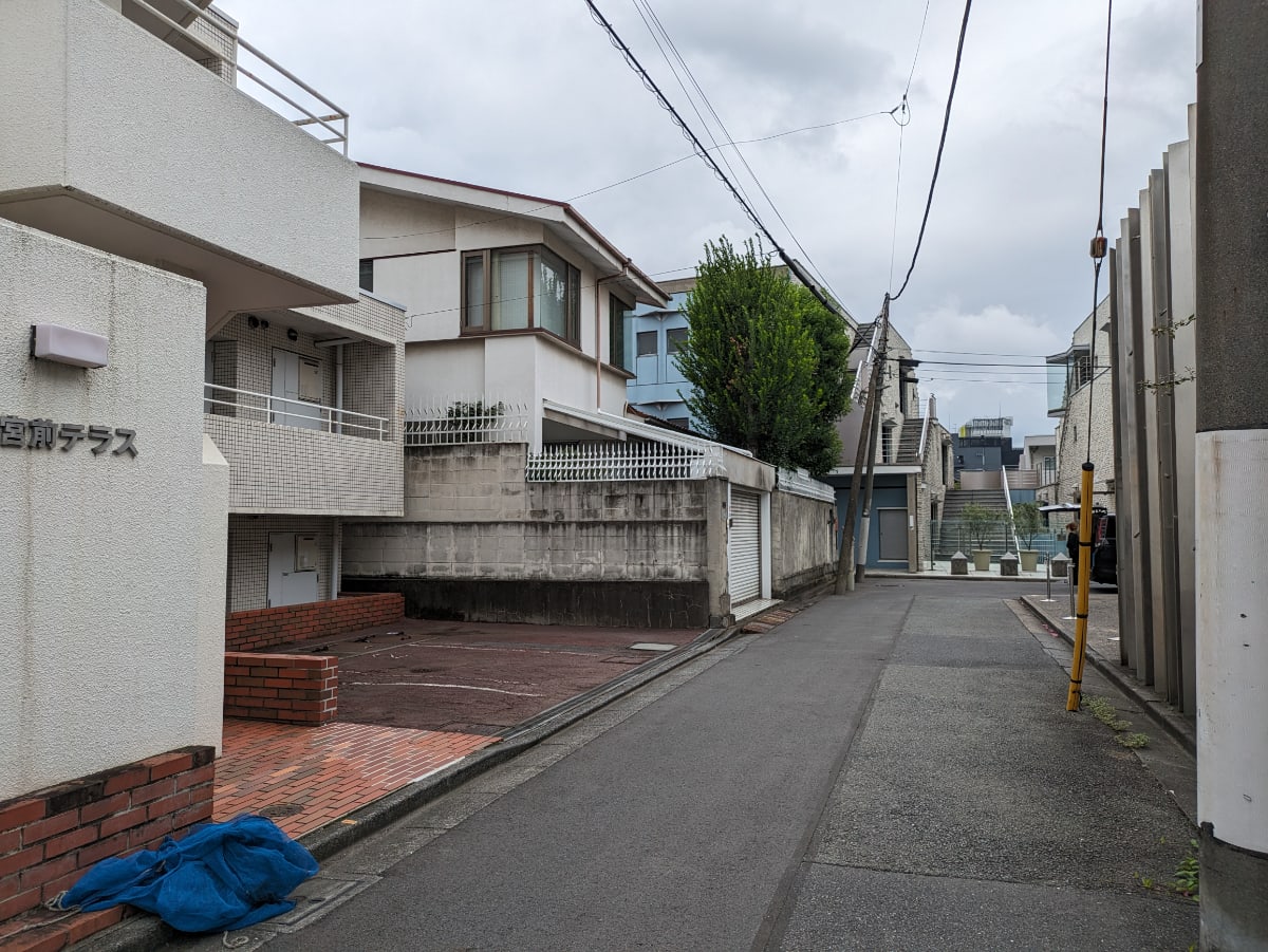 v20241221174033/fresh/building/J00100358505_2