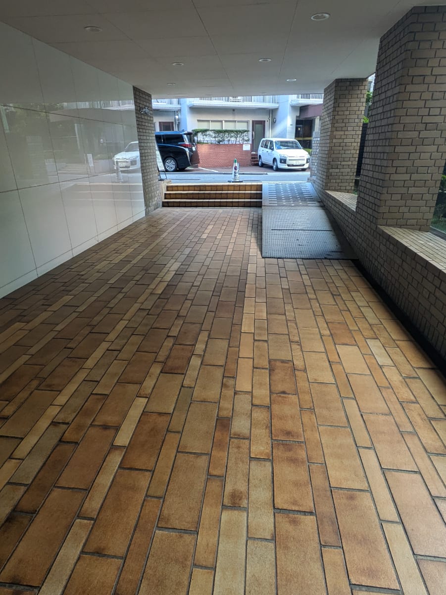 v20241223174118/fresh/building/J00100361372_11