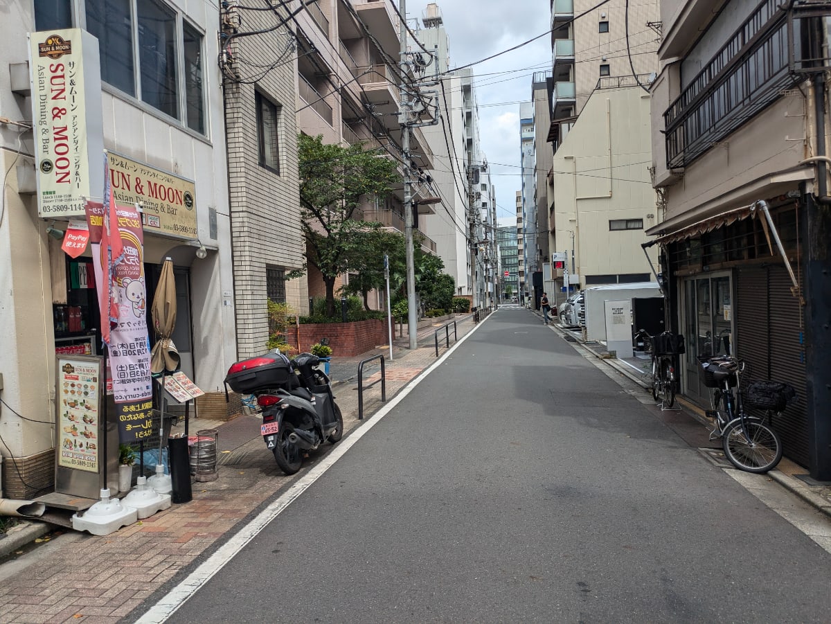 v20241225174103/fresh/building/J00100370588_2