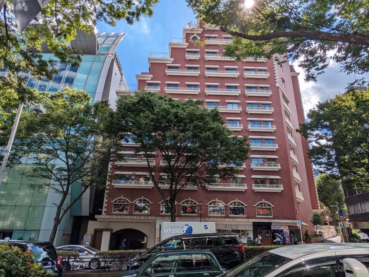 v20241230174040/fresh/building/J00100366031_1